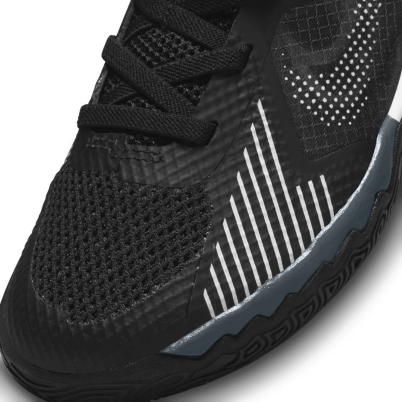 Nike Kyrie Flytrap 5 Shoe - Kids' - Image 4