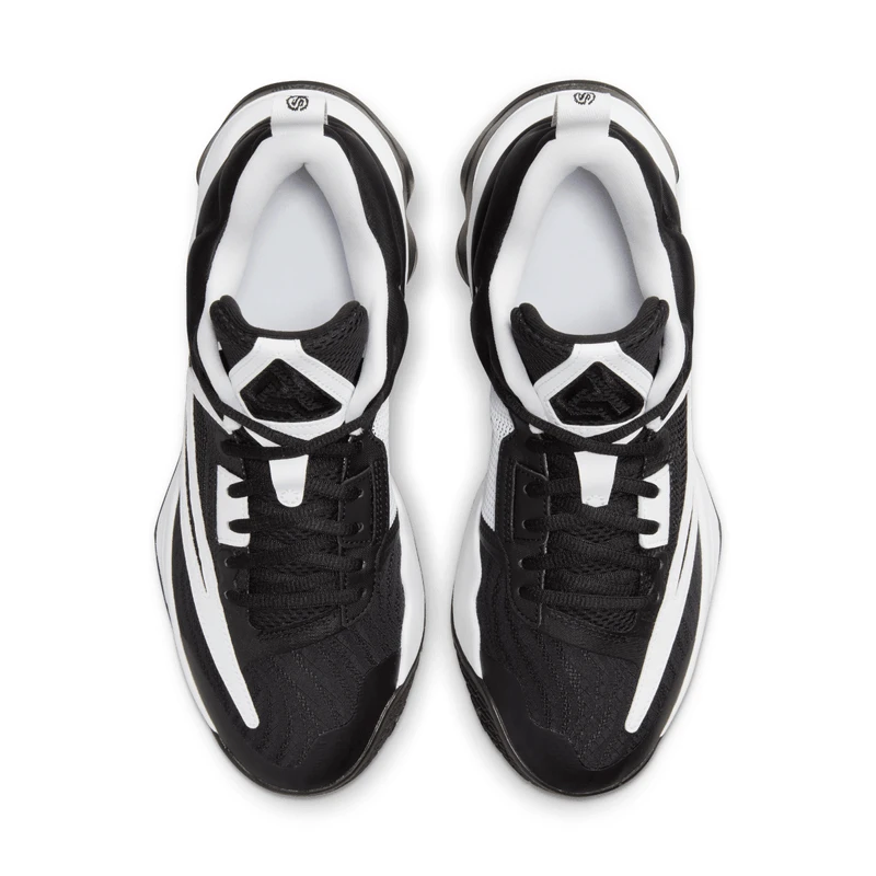 Nike Giannis Immortality 3 Shoe - Youth - Image 10